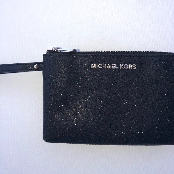 Michael Kors Wristlet - Picture 2 of 7